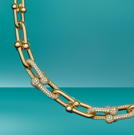 Nowe wzory w kultowych kolekcjach Tiffany. LVMH utrzymuje stabilną sprzedaż biżuterii mimo spadków w segmencie zegarków