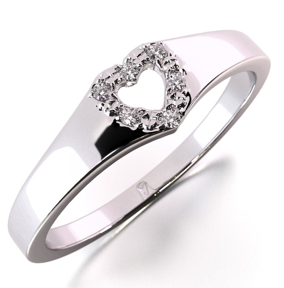 Amoré - pierścionek z motywem serca i diamentami 0,03 ctw
