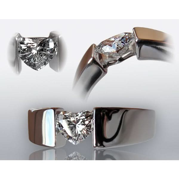 Pierścionek z diamentem w szlifie serca - różne widoki