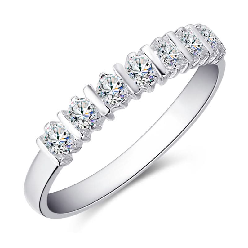 Złoty pierścionek zaręczynowy z diamentem 0,42ct - widok z boku