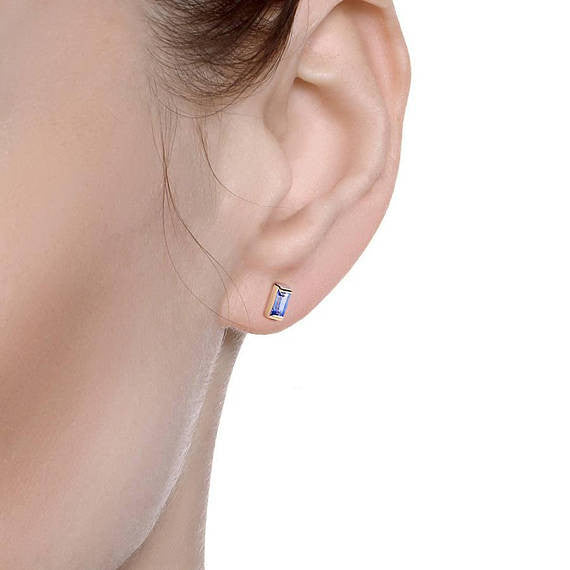 Złote kolczyki z naturalnymi szafirami