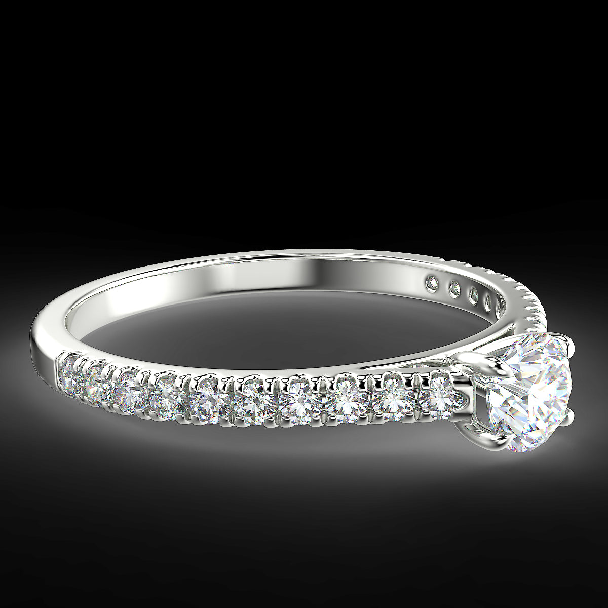 Zmysłowy pierścionek zaręczynowy z białego złota z diamentami 0,55 ct - widok pod kątem