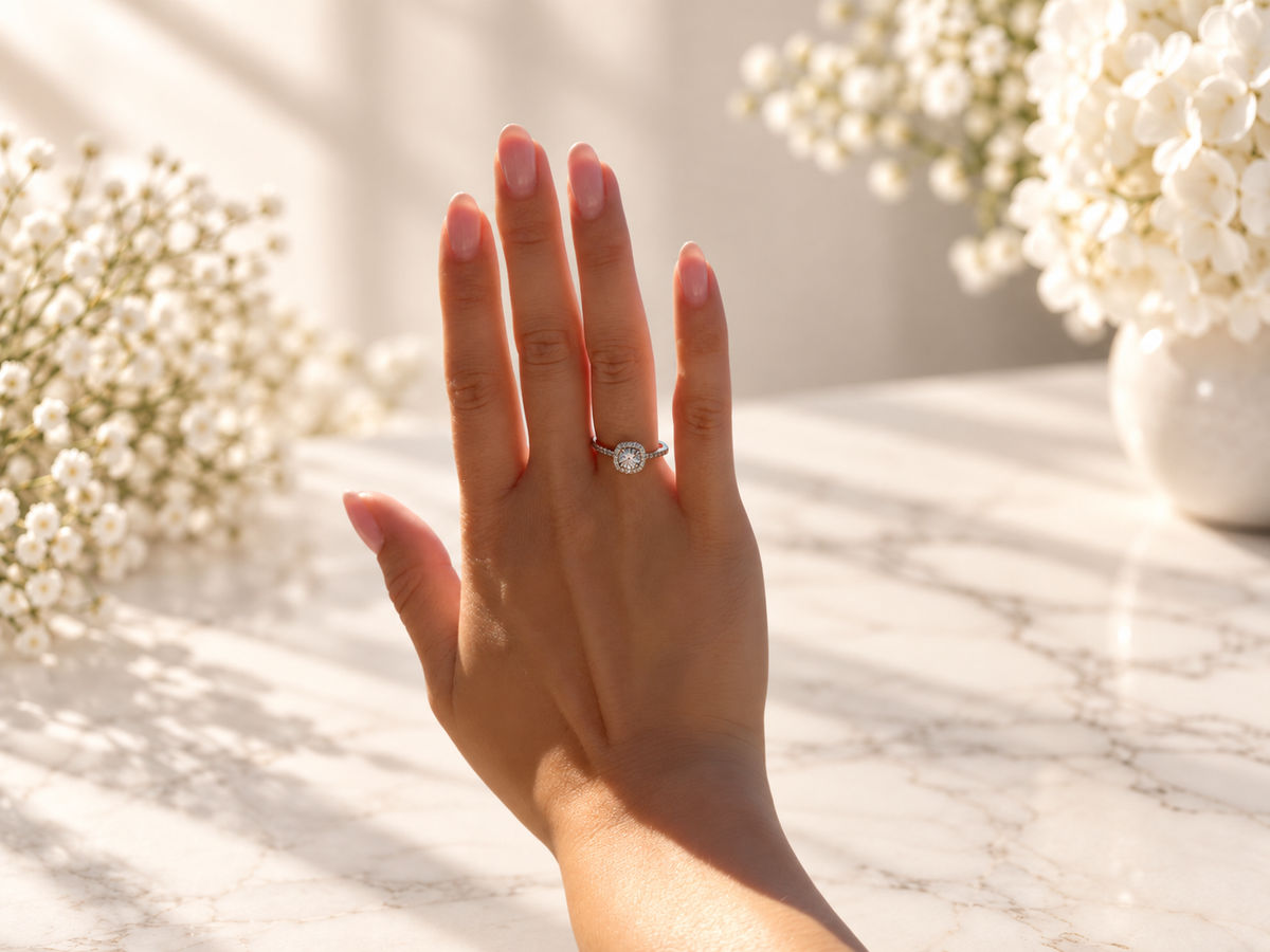 Rose Radiance - pierścionek z żółtego złota diamentami 0,83 ctw