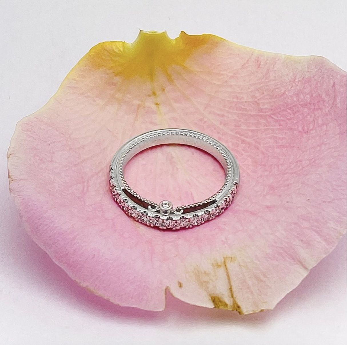 Venetian Grace White Gold