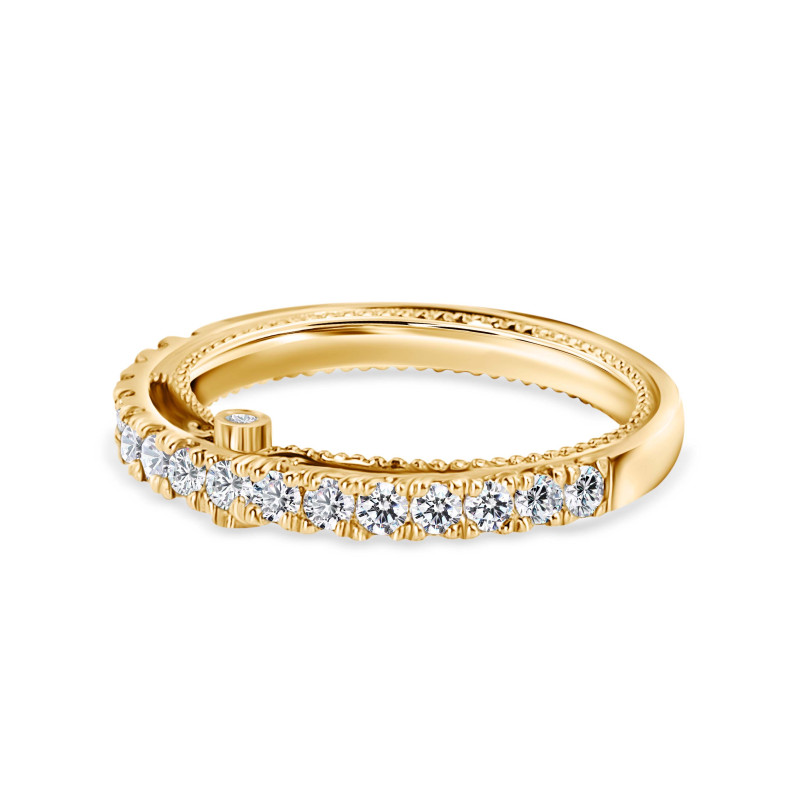 Obrączki z diamentami z żółtego złota. Yellow gold diamond bands.