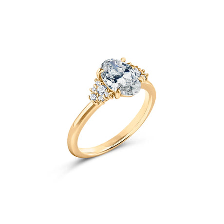 Pierścionek zaręczynowy z diamentem 1,5ct w szlifie owalnym