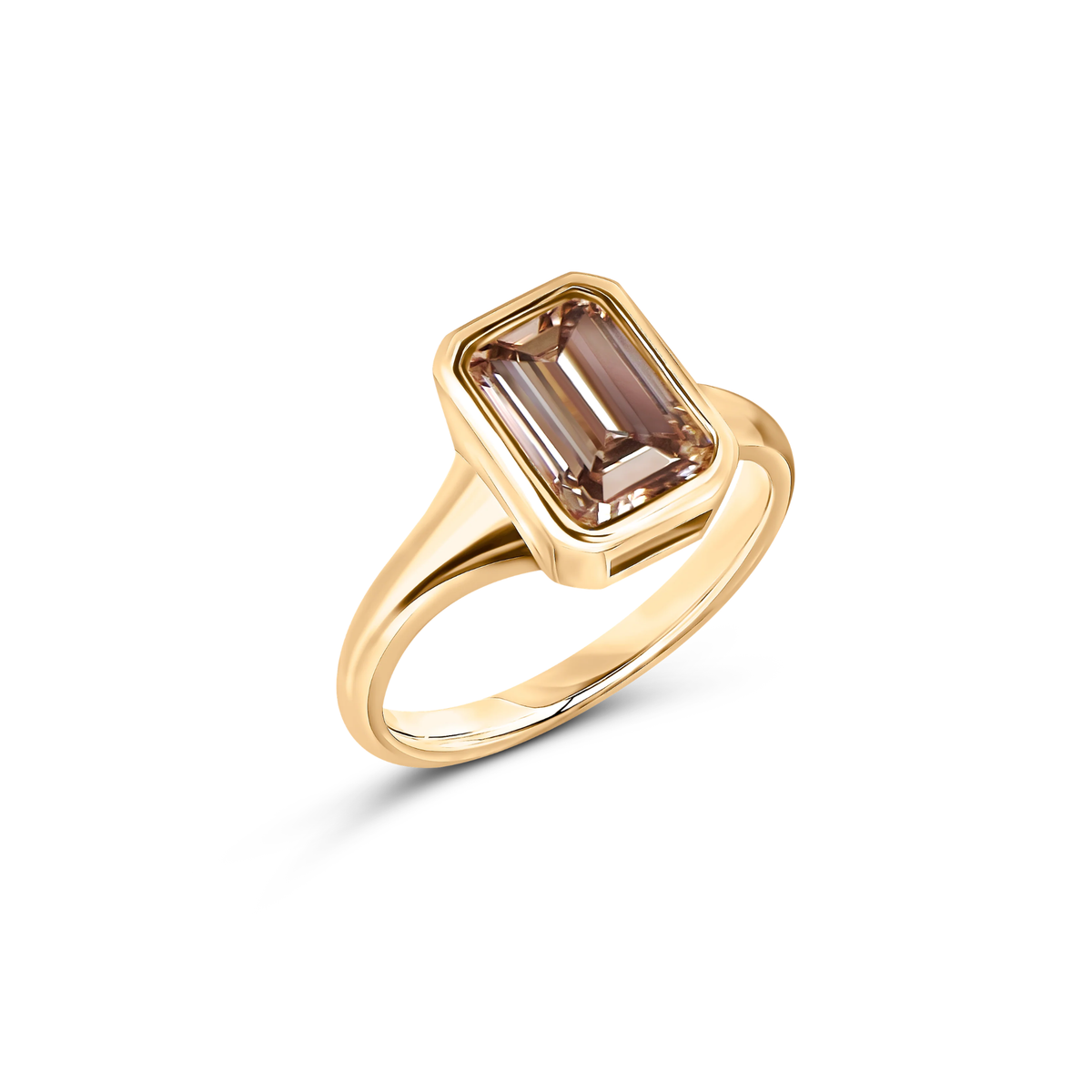 Minimalist z Koniakowym Diamentem – Sygnet Damski