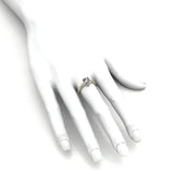 Golden Promise - Pierścionek z owalnym diamentem 1,5ct